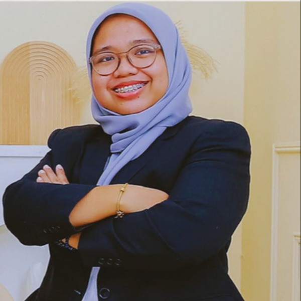 Naqibah Azman
